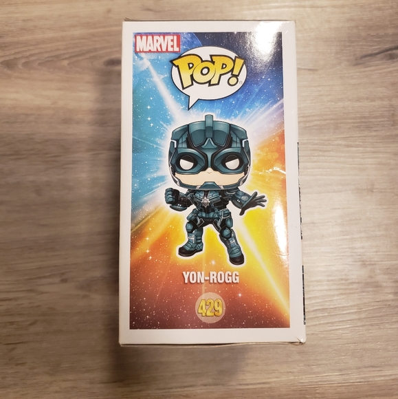 YON ROGG TOY CAPTAIN MARVEL FIGURINE - Picture 2 of 4